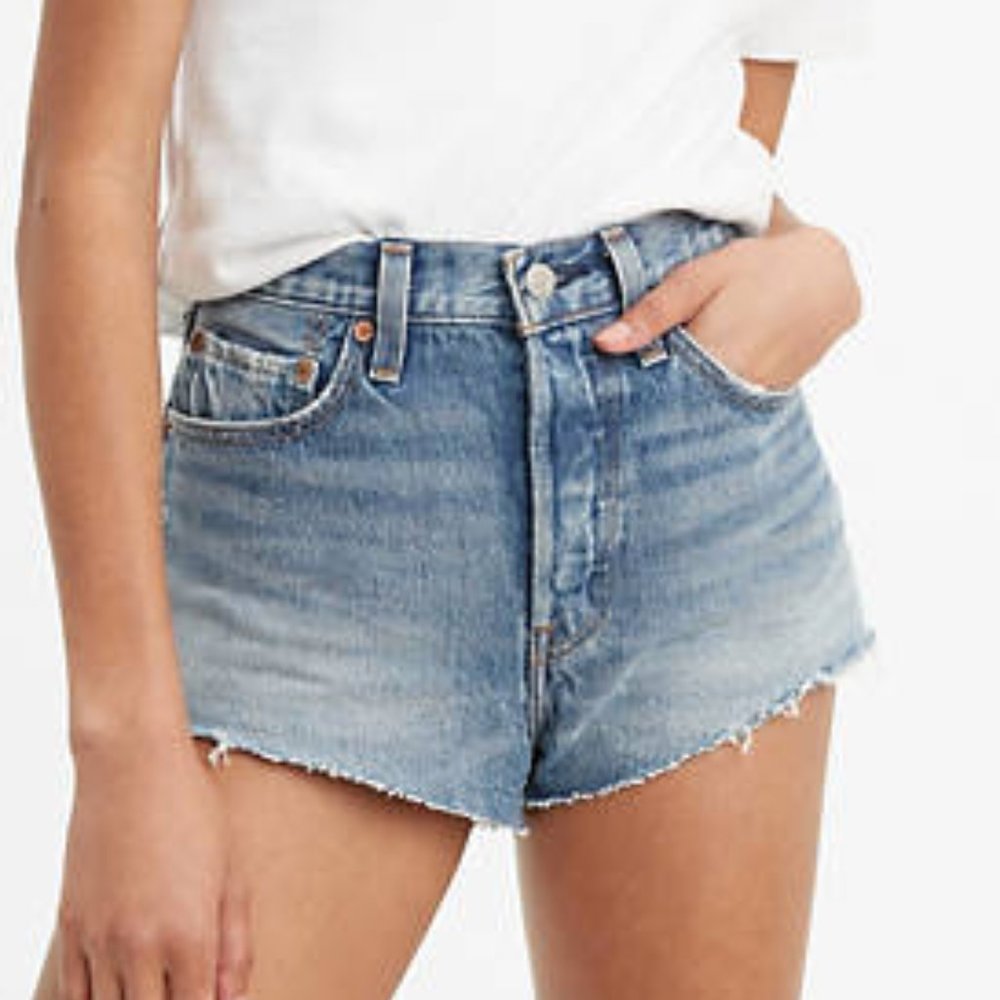 NWT - Levi Shorts